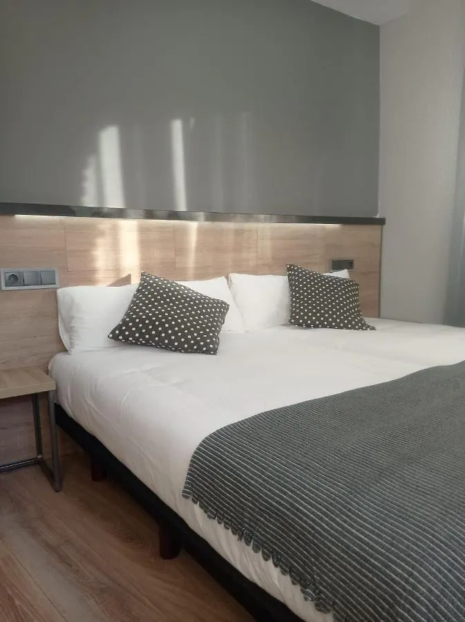 Alda Centro Pamplona Hotel 2*,